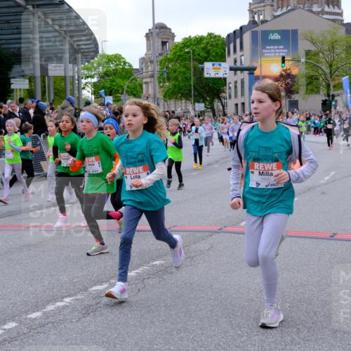 25.04.2026 - Das Zehntel Tim E. http://msf.ph/oto/9577406 25.04.2026 11:00:12 Ziel 5235, 5236, 5503, 5703, 5724, 5840, 5841, 5842, 5844, 5848, 5852, 5889, 5900, 6016, 6179, 6218, 6344, 6362, 6366, 6384, 6390, 6419, 6695, 7195, 7327, 7329, 7346, 7775, 7797, 7846, 8017, 8026, 8027, 8031 meine-sportfotos.de