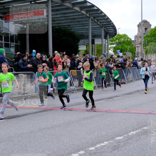 25.04.2026 - Das Zehntel Tim E. http://msf.ph/oto/9577413 25.04.2026 11:00:14 Ziel 5235, 5236, 5247, 5503, 5516, 5703, 5720, 5724, 5840, 5841, 5842, 5844, 5848, 5852, 5900, 6016, 6179, 6344, 6384, 6390, 6419, 6695, 6787, 7195, 7494, 7775, 7797, 7846, 8017, 8026, 8027, 8031 meine-sportfotos.de