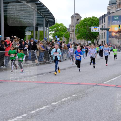 25.04.2026 - Das Zehntel Tim E. http://msf.ph/oto/9577420 25.04.2026 11:00:15 Ziel 3970, 5235, 5236, 5247, 5256, 5503, 5516, 5703, 5720, 5840, 5841, 5842, 5844, 5848, 5852, 5900, 6016, 6344, 6384, 6390, 6419, 6695, 6787, 7195, 7494, 7775, 7797, 7846, 8017, 8026, 8027, 8031 meine-sportfotos.de