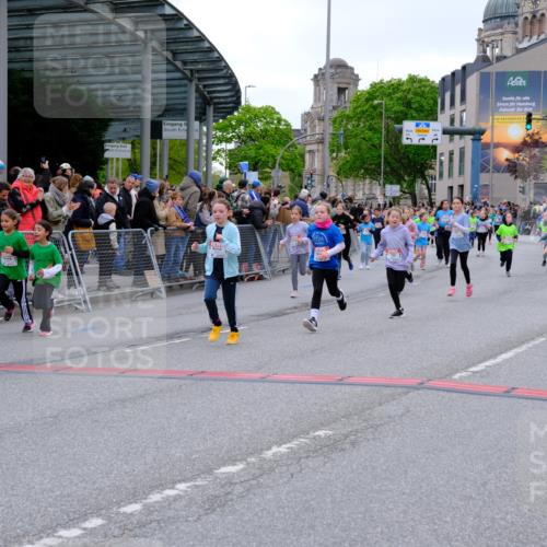 25.04.2026 - Das Zehntel Tim E. http://msf.ph/oto/9577422 25.04.2026 11:00:15 Ziel 3970, 5235, 5236, 5247, 5256, 5503, 5516, 5703, 5720, 5840, 5841, 5842, 5844, 5848, 5852, 5900, 6016, 6344, 6384, 6390, 6419, 6695, 6787, 7195, 7494, 7775, 7797, 7846, 8017, 8026, 8027, 8031 meine-sportfotos.de