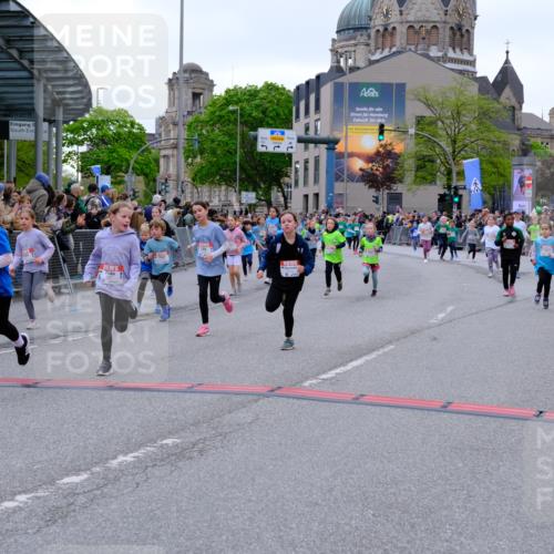 25.04.2026 - Das Zehntel Tim E. http://msf.ph/oto/9577428 25.04.2026 11:00:16 Ziel 3970, 5235, 5236, 5247, 5256, 5503, 5516, 5703, 5720, 5840, 5841, 5842, 5844, 5848, 5852, 5900, 6016, 6344, 6419, 6695, 6787, 6814, 6839, 6931, 7195, 7494, 7775, 7797, 7846, 8017, 8026, 8027, 8031 meine-sportfotos.de