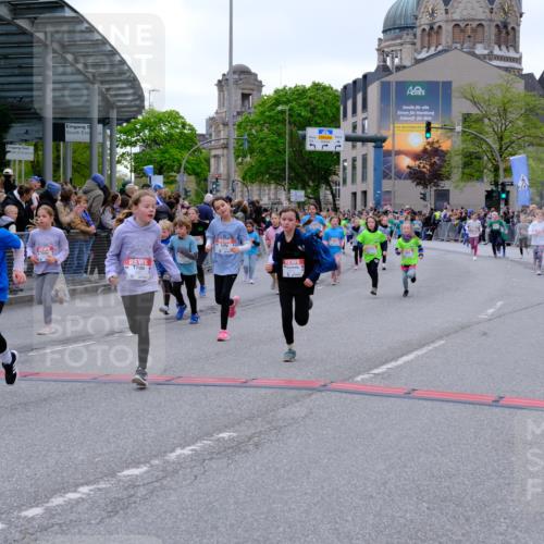 25.04.2026 - Das Zehntel Tim E. http://msf.ph/oto/9577431 25.04.2026 11:00:17 Ziel 3970, 5006, 5007, 5235, 5236, 5247, 5256, 5503, 5516, 5703, 5720, 5840, 5841, 5842, 5844, 5848, 5852, 5900, 6016, 6188, 6419, 6660, 6695, 6787, 6814, 6839, 6931, 7195, 7494, 7775, 7797, 7846, 8017, 8026, 8027, 8031 meine-sportfotos.de