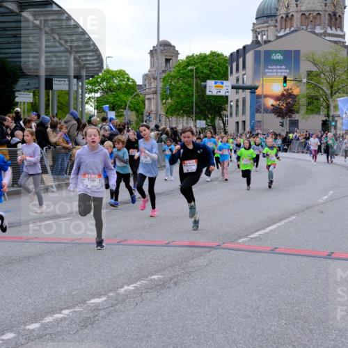 25.04.2026 - Das Zehntel Tim E. http://msf.ph/oto/9577432 25.04.2026 11:00:17 Ziel 3970, 5006, 5007, 5235, 5236, 5247, 5256, 5503, 5516, 5703, 5720, 5840, 5841, 5842, 5844, 5848, 5852, 5900, 6016, 6188, 6419, 6660, 6695, 6787, 6814, 6839, 6931, 7195, 7494, 7775, 7797, 7846, 8017, 8026, 8027, 8031 meine-sportfotos.de