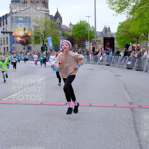 25.04.2026 - Das Zehntel Tim E. http://msf.ph/oto/9577434 25.04.2026 11:00:18 Ziel 3970, 5006, 5007, 5235, 5236, 5247, 5256, 5503, 5516, 5720, 5840, 5841, 5842, 5844, 5848, 5852, 5900, 6016, 6188, 6375, 6376, 6419, 6461, 6660, 6695, 6700, 6787, 6814, 6815, 6839, 6931, 7118, 7195, 7494, 7775, 7797, 7846, 8026, 8027, 8031 meine-sportfotos.de