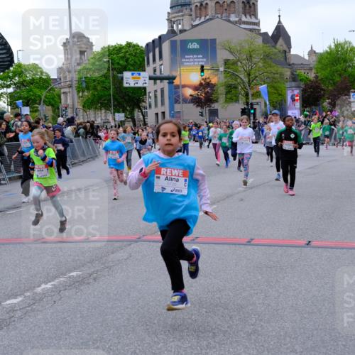 25.04.2026 - Das Zehntel Tim E. http://msf.ph/oto/9577447 25.04.2026 11:00:20 Ziel 3970, 5006, 5007, 5070, 5235, 5236, 5247, 5256, 5503, 5516, 5720, 5748, 5840, 5848, 6016, 6188, 6375, 6376, 6419, 6461, 6470, 6521, 6660, 6695, 6700, 6787, 6814, 6815, 6839, 6931, 7118, 7195, 7494, 7586, 7627, 7775, 7797, 7846, 8026, 8027, 8031 meine-sportfotos.de