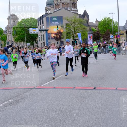 25.04.2026 - Das Zehntel Tim E. http://msf.ph/oto/9577451 25.04.2026 11:00:21 Ziel 3970, 5006, 5007, 5070, 5218, 5222, 5247, 5256, 5503, 5516, 5720, 5748, 5840, 5848, 6188, 6375, 6376, 6419, 6461, 6470, 6521, 6660, 6695, 6700, 6787, 6814, 6815, 6839, 6931, 7082, 7118, 7195, 7494, 7586, 7627, 7775, 7846, 8026, 8027, 8031 meine-sportfotos.de