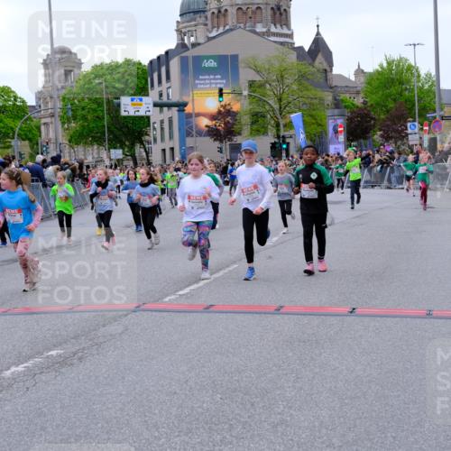 25.04.2026 - Das Zehntel Tim E. http://msf.ph/oto/9577452 25.04.2026 11:00:21 Ziel 3970, 5006, 5007, 5070, 5218, 5222, 5247, 5256, 5503, 5516, 5720, 5748, 5840, 5848, 6188, 6375, 6376, 6419, 6461, 6470, 6521, 6660, 6695, 6700, 6787, 6814, 6815, 6839, 6931, 7082, 7118, 7195, 7494, 7586, 7627, 7775, 7846, 8026, 8027, 8031 meine-sportfotos.de