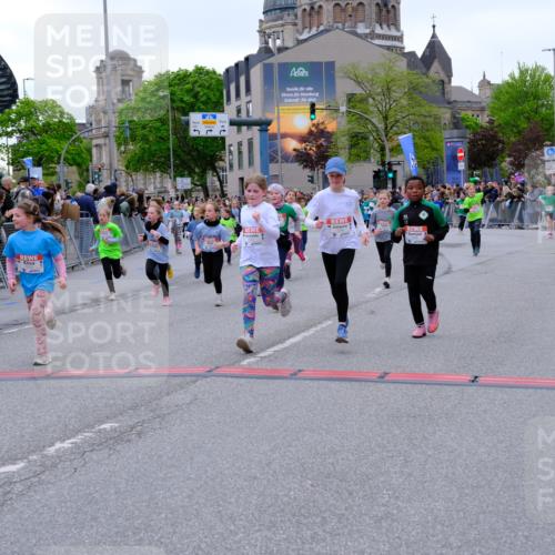 25.04.2026 - Das Zehntel Tim E. http://msf.ph/oto/9577454 25.04.2026 11:00:21 Ziel 3970, 5006, 5007, 5070, 5218, 5222, 5247, 5256, 5503, 5516, 5720, 5748, 5840, 5848, 6188, 6375, 6376, 6419, 6461, 6470, 6521, 6660, 6695, 6700, 6787, 6814, 6815, 6839, 6931, 7082, 7118, 7195, 7494, 7586, 7627, 7775, 7846, 8026, 8027, 8031 meine-sportfotos.de