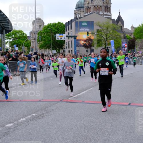 25.04.2026 - Das Zehntel Tim E. http://msf.ph/oto/9577464 25.04.2026 11:00:23 Ziel 3970, 5006, 5007, 5070, 5218, 5222, 5247, 5256, 5503, 5516, 5720, 5748, 5840, 5848, 6188, 6375, 6376, 6419, 6461, 6470, 6521, 6660, 6695, 6700, 6787, 6814, 6815, 6839, 6881, 6931, 7082, 7118, 7195, 7494, 7586, 7627, 8026, 8027, 8031 meine-sportfotos.de