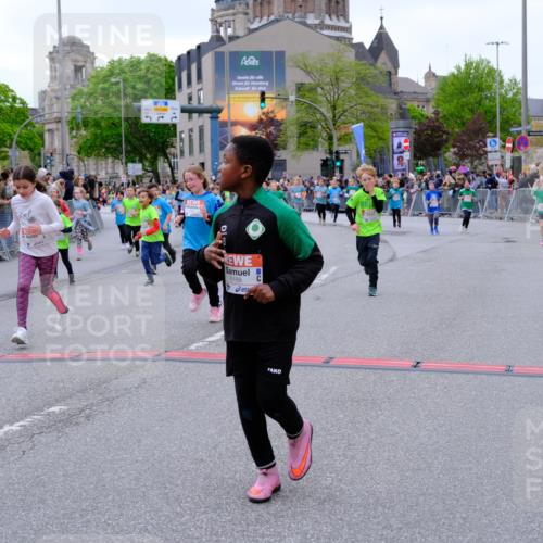 25.04.2026 - Das Zehntel Tim E. http://msf.ph/oto/9577471 25.04.2026 11:00:24 Ziel 3970, 5006, 5007, 5070, 5218, 5222, 5247, 5256, 5503, 5516, 5720, 5748, 6188, 6371, 6375, 6376, 6379, 6419, 6456, 6461, 6470, 6521, 6660, 6700, 6787, 6814, 6815, 6838, 6839, 6881, 6931, 7082, 7118, 7195, 7494, 7586, 7627, 8031 meine-sportfotos.de