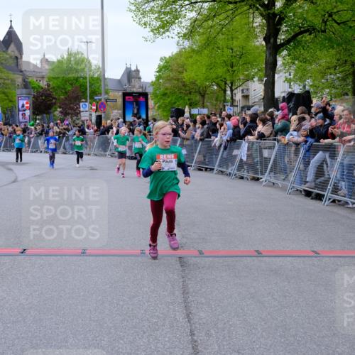 25.04.2026 - Das Zehntel Tim E. http://msf.ph/oto/9577472 25.04.2026 11:00:25 Ziel 3970, 5006, 5007, 5070, 5218, 5222, 5247, 5256, 5265, 5285, 5516, 5720, 5748, 5984, 6188, 6371, 6375, 6376, 6379, 6456, 6461, 6470, 6474, 6521, 6660, 6700, 6787, 6814, 6815, 6838, 6839, 6881, 6931, 7082, 7118, 7494, 7577, 7579, 7586, 7627 meine-sportfotos.de