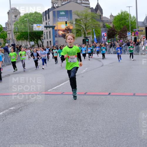 25.04.2026 - Das Zehntel Tim E. http://msf.ph/oto/9577476 25.04.2026 11:00:26 Ziel 3970, 5006, 5007, 5070, 5218, 5222, 5247, 5256, 5265, 5285, 5516, 5720, 5748, 5984, 6188, 6371, 6375, 6376, 6379, 6446, 6456, 6461, 6470, 6474, 6521, 6660, 6700, 6814, 6815, 6838, 6839, 6854, 6855, 6881, 6931, 7082, 7118, 7577, 7579, 7586, 7627, 8072 meine-sportfotos.de