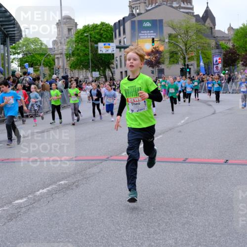 25.04.2026 - Das Zehntel Tim E. http://msf.ph/oto/9577480 25.04.2026 11:00:26 Ziel 3970, 5006, 5007, 5070, 5218, 5222, 5247, 5256, 5265, 5285, 5516, 5720, 5748, 5984, 6188, 6371, 6375, 6376, 6379, 6446, 6456, 6461, 6470, 6474, 6521, 6660, 6700, 6814, 6815, 6838, 6839, 6854, 6855, 6881, 6931, 7082, 7118, 7577, 7579, 7586, 7627, 8072 meine-sportfotos.de