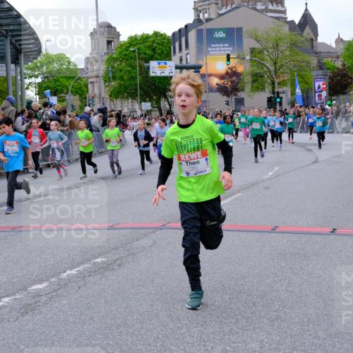 25.04.2026 - Das Zehntel Tim E. http://msf.ph/oto/9577481 25.04.2026 11:00:27 Ziel 3970, 5006, 5007, 5070, 5170, 5218, 5222, 5256, 5265, 5285, 5524, 5748, 5946, 5961, 5984, 6188, 6371, 6375, 6376, 6379, 6446, 6456, 6461, 6470, 6474, 6521, 6660, 6700, 6814, 6815, 6838, 6839, 6854, 6855, 6881, 6931, 7082, 7118, 7577, 7579, 7586, 7627, 8072 meine-sportfotos.de