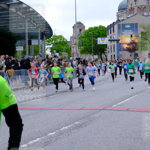 25.04.2026 - Das Zehntel Tim E. http://msf.ph/oto/9577485 25.04.2026 11:00:27 Ziel 3970, 5006, 5007, 5070, 5170, 5218, 5222, 5256, 5265, 5285, 5524, 5748, 5946, 5961, 5984, 6188, 6371, 6375, 6376, 6379, 6446, 6456, 6461, 6470, 6474, 6521, 6660, 6700, 6814, 6815, 6838, 6839, 6854, 6855, 6881, 6931, 7082, 7118, 7577, 7579, 7586, 7627, 8072 meine-sportfotos.de