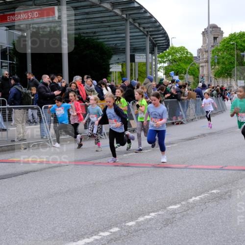 25.04.2026 - Das Zehntel Tim E. http://msf.ph/oto/9577495 25.04.2026 11:00:29 Ziel 5006, 5007, 5070, 5170, 5218, 5222, 5265, 5285, 5524, 5655, 5748, 5946, 5961, 5984, 6188, 6283, 6371, 6375, 6376, 6379, 6446, 6456, 6461, 6470, 6474, 6521, 6660, 6700, 6815, 6838, 6854, 6855, 6881, 7046, 7056, 7082, 7118, 7525, 7541, 7577, 7579, 7586, 7627, 7686, 7810, 8072 meine-sportfotos.de