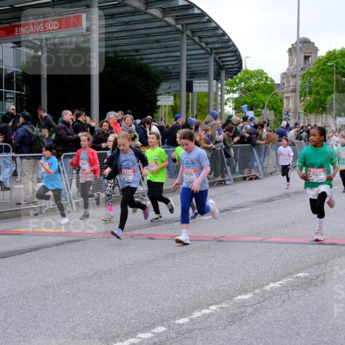 25.04.2026 - Das Zehntel Tim E. http://msf.ph/oto/9577497 25.04.2026 11:00:29 Ziel 5006, 5007, 5070, 5170, 5218, 5222, 5265, 5285, 5524, 5655, 5748, 5946, 5961, 5984, 6188, 6283, 6371, 6375, 6376, 6379, 6446, 6456, 6461, 6470, 6474, 6521, 6660, 6700, 6815, 6838, 6854, 6855, 6881, 7046, 7056, 7082, 7118, 7525, 7541, 7577, 7579, 7586, 7627, 7686, 7810, 8072 meine-sportfotos.de