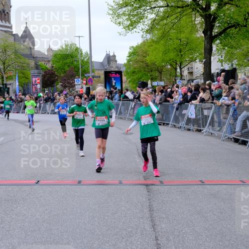 25.04.2026 - Das Zehntel Tim E. http://msf.ph/oto/9577507 25.04.2026 11:00:31 Ziel 5070, 5170, 5218, 5222, 5265, 5285, 5524, 5655, 5748, 5946, 5961, 5984, 6283, 6371, 6379, 6446, 6456, 6470, 6474, 6521, 6838, 6854, 6855, 6881, 6991, 7003, 7046, 7056, 7082, 7422, 7478, 7525, 7541, 7577, 7579, 7586, 7627, 7686, 7810, 7937, 8072 meine-sportfotos.de