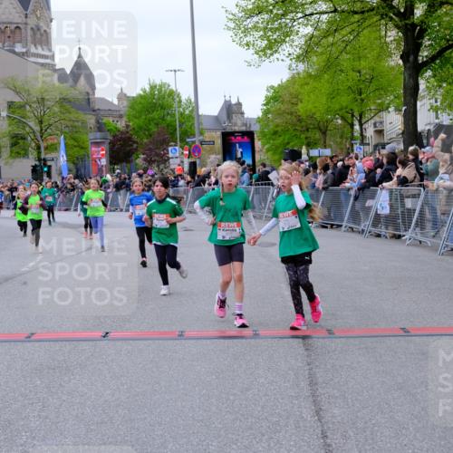 25.04.2026 - Das Zehntel Tim E. http://msf.ph/oto/9577511 25.04.2026 11:00:32 Ziel 5170, 5218, 5222, 5265, 5285, 5524, 5655, 5748, 5946, 5961, 5984, 5994, 6283, 6371, 6379, 6446, 6456, 6470, 6474, 6521, 6838, 6854, 6855, 6881, 6991, 7003, 7046, 7056, 7082, 7422, 7423, 7439, 7478, 7525, 7541, 7577, 7579, 7586, 7627, 7686, 7810, 7937, 8072 meine-sportfotos.de