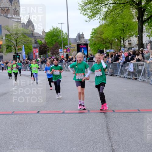 25.04.2026 - Das Zehntel Tim E. http://msf.ph/oto/9577512 25.04.2026 11:00:32 Ziel 5170, 5218, 5222, 5265, 5285, 5524, 5655, 5748, 5946, 5961, 5984, 5994, 6283, 6371, 6379, 6446, 6456, 6470, 6474, 6521, 6838, 6854, 6855, 6881, 6991, 7003, 7046, 7056, 7082, 7422, 7423, 7439, 7478, 7525, 7541, 7577, 7579, 7586, 7627, 7686, 7810, 7937, 8072 meine-sportfotos.de