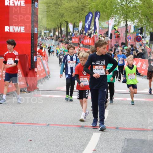 25.04.2026 - Das Zehntel Strokosch-Dieckow http://msf.ph/oto/9579143 25.04.2026 08:51:12 Ziel 1310, 1735, 2069, 2164, 2315, 2472, 2497, 3118, 3194, 3202, 3546, 3554, 3557, 1310, 1735, 2069, 2164, 2315, 2472, 2497, 3118, 3194, 3202, 3546, 3554, 3557 meine-sportfotos.de