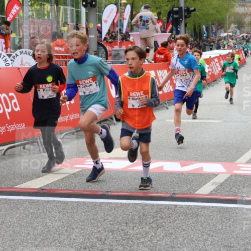 25.04.2026 - Das Zehntel Strokosch-Dieckow http://msf.ph/oto/9579746 25.04.2026 10:49:44 Ziel 5012, 6707, 6913, 7006, 7380, 7625, 7664, 7724, 7748, 7753, 5012, 6707, 6913, 7006, 7380, 7625, 7664, 7724, 7748, 7753 meine-sportfotos.de