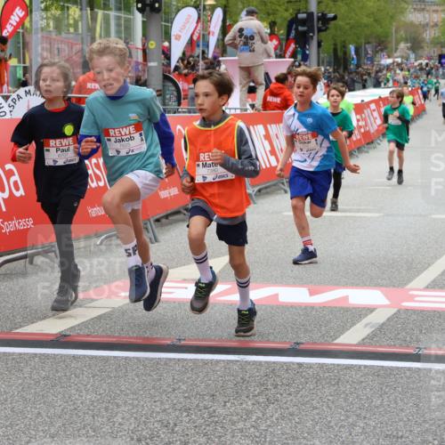 25.04.2026 - Das Zehntel Strokosch-Dieckow http://msf.ph/oto/9579748 25.04.2026 10:49:44 Ziel 5012, 6707, 6913, 7006, 7380, 7625, 7664, 7724, 7748, 7753, 5012, 6707, 6913, 7006, 7380, 7625, 7664, 7724, 7748, 7753 meine-sportfotos.de