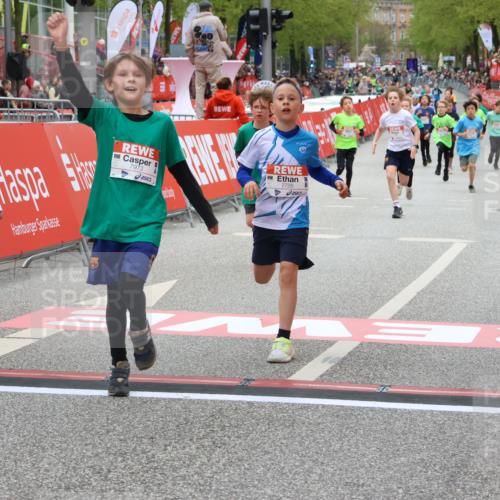 25.04.2026 - Das Zehntel Strokosch-Dieckow http://msf.ph/oto/9579769 25.04.2026 10:49:47 Ziel 5012, 6707, 7164, 7380, 7625, 7664, 7724, 7726, 7748, 7972, 7977, 5012, 6707, 7164, 7380, 7625, 7664, 7724, 7726, 7748, 7972, 7977 meine-sportfotos.de