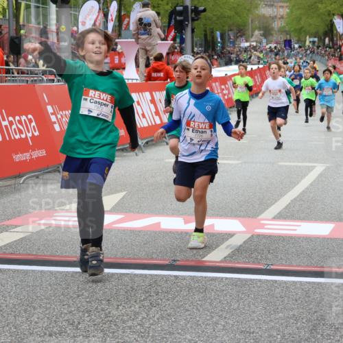 25.04.2026 - Das Zehntel Strokosch-Dieckow http://msf.ph/oto/9579771 25.04.2026 10:49:47 Ziel 5012, 6707, 7164, 7380, 7625, 7664, 7724, 7726, 7748, 7972, 7977, 5012, 6707, 7164, 7380, 7625, 7664, 7724, 7726, 7748, 7972, 7977 meine-sportfotos.de