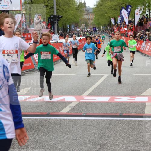25.04.2026 - Das Zehntel Strokosch-Dieckow http://msf.ph/oto/9579780 25.04.2026 10:49:51 Ziel 5008, 5300, 6523, 6548, 6940, 7164, 7724, 7726, 7972, 7977, 5008, 5300, 6523, 6548, 6940, 7164, 7724, 7726, 7972, 7977 meine-sportfotos.de