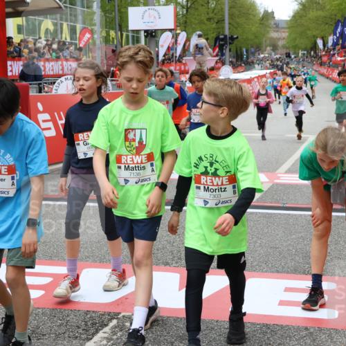 25.04.2026 - Das Zehntel Strokosch-Dieckow http://msf.ph/oto/9579803 25.04.2026 10:49:57 Ziel 5300, 5416, 6056, 6417, 6422, 6523, 6544, 6548, 6553, 6668, 6940, 7138, 7146, 7176, 7303, 7402, 5300, 5416, 6056, 6417, 6422, 6523, 6544, 6548, 6553, 6668, 6940, 7138, 7146, 7176, 7303, 7402 meine-sportfotos.de