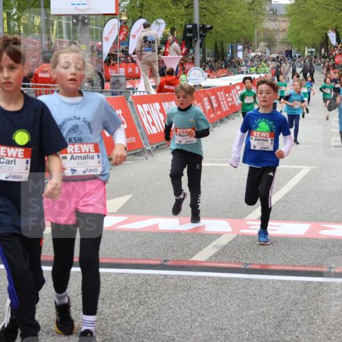 25.04.2026 - Das Zehntel Strokosch-Dieckow http://msf.ph/oto/9579828 25.04.2026 10:50:07 Ziel 5734, 5742, 6045, 6069, 6423, 6518, 6711, 6732, 7394, 7529, 5734, 5742, 6045, 6069, 6423, 6518, 6711, 6732, 7394, 7529 meine-sportfotos.de