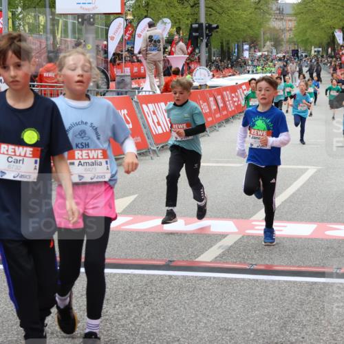 25.04.2026 - Das Zehntel Strokosch-Dieckow http://msf.ph/oto/9579830 25.04.2026 10:50:07 Ziel 5734, 5742, 6045, 6069, 6423, 6518, 6711, 6732, 7394, 7529, 5734, 5742, 6045, 6069, 6423, 6518, 6711, 6732, 7394, 7529 meine-sportfotos.de