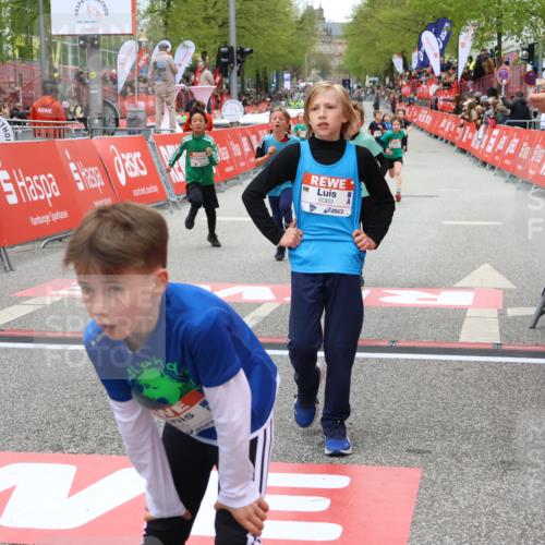 25.04.2026 - Das Zehntel Strokosch-Dieckow http://msf.ph/oto/9579856 25.04.2026 10:50:10 Ziel 5734, 5762, 6041, 6045, 6069, 6423, 6711, 6732, 6964, 7529, 7882, 7941, 5734, 5762, 6041, 6045, 6069, 6423, 6711, 6732, 6964, 7529, 7882, 7941 meine-sportfotos.de