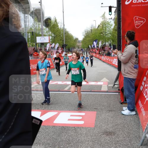 25.04.2026 - Das Zehntel Strokosch-Dieckow http://msf.ph/oto/9579866 25.04.2026 10:50:13 Ziel 5512, 5762, 6041, 6045, 6069, 6964, 7529, 7882, 7941, 5512, 5762, 6041, 6045, 6069, 6964, 7529, 7882, 7941 meine-sportfotos.de