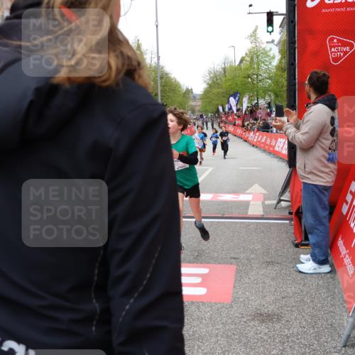 25.04.2026 - Das Zehntel Strokosch-Dieckow http://msf.ph/oto/9579869 25.04.2026 10:50:13 Ziel 5512, 5762, 6041, 6045, 6069, 6964, 7529, 7882, 7941, 5512, 5762, 6041, 6045, 6069, 6964, 7529, 7882, 7941 meine-sportfotos.de