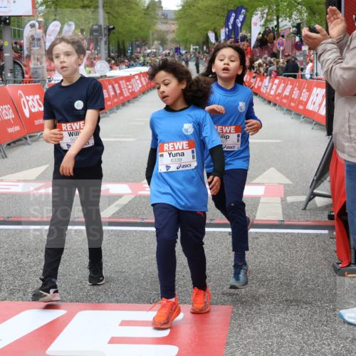 25.04.2026 - Das Zehntel Strokosch-Dieckow http://msf.ph/oto/9579898 25.04.2026 10:50:18 Ziel 5383, 5512, 5579, 5589, 6327, 6339, 7619, 7706, 7882, 7939, 7941, 5383, 5512, 5579, 5589, 6327, 6339, 7619, 7706, 7882, 7939, 7941 meine-sportfotos.de