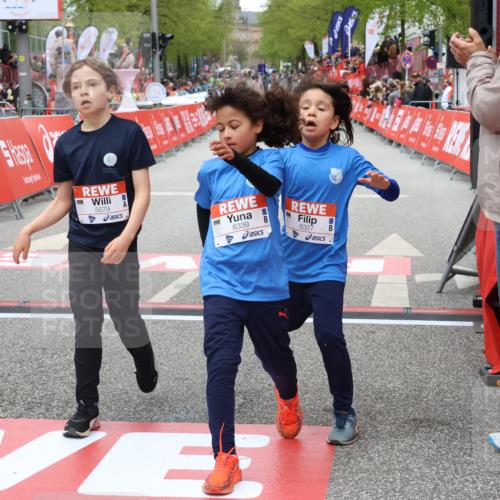 25.04.2026 - Das Zehntel Strokosch-Dieckow http://msf.ph/oto/9579902 25.04.2026 10:50:18 Ziel 5383, 5512, 5579, 5589, 6327, 6339, 7619, 7706, 7882, 7939, 7941, 5383, 5512, 5579, 5589, 6327, 6339, 7619, 7706, 7882, 7939, 7941 meine-sportfotos.de