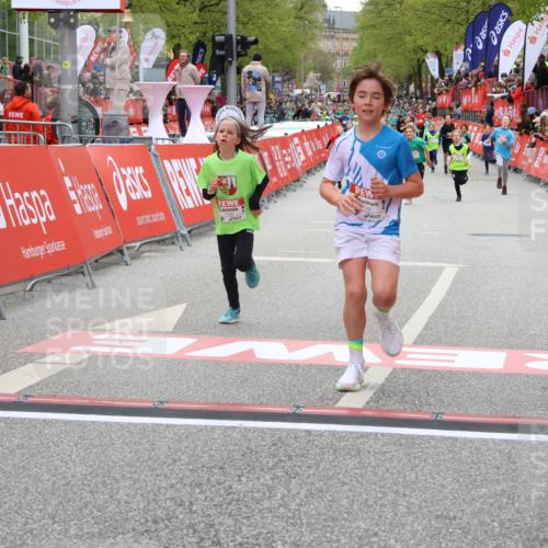 25.04.2026 - Das Zehntel Strokosch-Dieckow http://msf.ph/oto/9579946 25.04.2026 10:53:00 Ziel 5009, 5176, 5241, 5569, 6009, 6087, 6752, 6766, 6869, 7110, 7142, 7162, 7305, 7628, 7675, 7749, 5009, 5176, 5241, 5569, 6009, 6087, 6752, 6766, 6869, 7110, 7142, 7162, 7305, 7628, 7675, 7749 meine-sportfotos.de