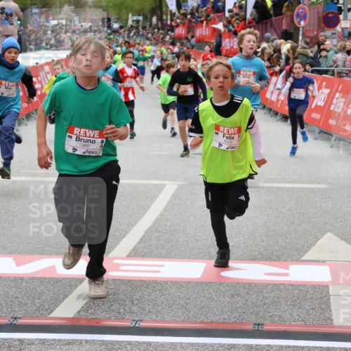 25.04.2026 - Das Zehntel Strokosch-Dieckow http://msf.ph/oto/9579968 25.04.2026 10:53:06 Ziel 5009, 5241, 5569, 5781, 6009, 6019, 6153, 6155, 6766, 6869, 7162, 7749, 7966, 5009, 5241, 5569, 5781, 6009, 6019, 6153, 6155, 6766, 6869, 7162, 7749, 7966 meine-sportfotos.de