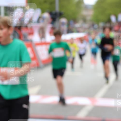 25.04.2026 - Das Zehntel Strokosch-Dieckow http://msf.ph/oto/9579977 25.04.2026 10:53:08 Ziel 5428, 5515, 5781, 6009, 6019, 6153, 6155, 6869, 6929, 7162, 7863, 7884, 7966, 5428, 5515, 5781, 6009, 6019, 6153, 6155, 6869, 6929, 7162, 7863, 7884, 7966 meine-sportfotos.de