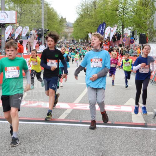 25.04.2026 - Das Zehntel Strokosch-Dieckow http://msf.ph/oto/9579986 25.04.2026 10:53:10 Ziel 5428, 5515, 5781, 5800, 6019, 6080, 6153, 6155, 6703, 6929, 7116, 7129, 7197, 7863, 7884, 7966, 5428, 5515, 5781, 5800, 6019, 6080, 6153, 6155, 6703, 6929, 7116, 7129, 7197, 7863, 7884, 7966 meine-sportfotos.de