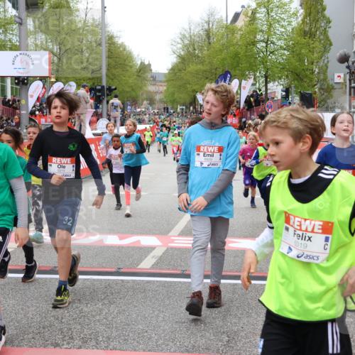 25.04.2026 - Das Zehntel Strokosch-Dieckow http://msf.ph/oto/9579988 25.04.2026 10:53:10 Ziel 5428, 5515, 5781, 5800, 6019, 6080, 6153, 6155, 6703, 6929, 7116, 7129, 7197, 7863, 7884, 7966, 5428, 5515, 5781, 5800, 6019, 6080, 6153, 6155, 6703, 6929, 7116, 7129, 7197, 7863, 7884, 7966 meine-sportfotos.de
