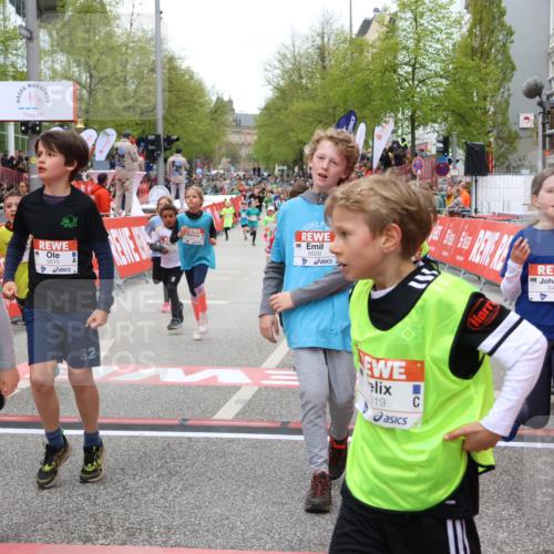 25.04.2026 - Das Zehntel Strokosch-Dieckow http://msf.ph/oto/9579994 25.04.2026 10:53:10 Ziel 5428, 5515, 5781, 5800, 6019, 6080, 6153, 6155, 6703, 6929, 7116, 7129, 7197, 7863, 7884, 7966, 5428, 5515, 5781, 5800, 6019, 6080, 6153, 6155, 6703, 6929, 7116, 7129, 7197, 7863, 7884, 7966 meine-sportfotos.de