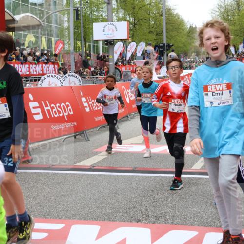 25.04.2026 - Das Zehntel Strokosch-Dieckow http://msf.ph/oto/9579998 25.04.2026 10:53:12 Ziel 5428, 5515, 5781, 5800, 6019, 6080, 6155, 6428, 6703, 6826, 6929, 7116, 7129, 7197, 7863, 7884, 7966, 5428, 5515, 5781, 5800, 6019, 6080, 6155, 6428, 6703, 6826, 6929, 7116, 7129, 7197, 7863, 7884, 7966 meine-sportfotos.de