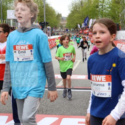 25.04.2026 - Das Zehntel Strokosch-Dieckow http://msf.ph/oto/9580006 25.04.2026 10:53:13 Ziel 5428, 5515, 5751, 5781, 5800, 6019, 6080, 6144, 6155, 6428, 6703, 6826, 6929, 7116, 7129, 7197, 7863, 7884, 7966, 5428, 5515, 5751, 5781, 5800, 6019, 6080, 6144, 6155, 6428, 6703, 6826, 6929, 7116, 7129, 7197, 7863, 7884, 7966 meine-sportfotos.de