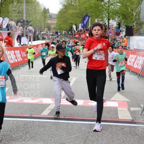 25.04.2026 - Das Zehntel Strokosch-Dieckow http://msf.ph/oto/9580030 25.04.2026 10:53:15 Ziel 5081, 5428, 5515, 5751, 5800, 6015, 6080, 6144, 6428, 6703, 6826, 6929, 7116, 7129, 7180, 7197, 7731, 7863, 7884, 5081, 5428, 5515, 5751, 5800, 6015, 6080, 6144, 6428, 6703, 6826, 6929, 7116, 7129, 7180, 7197, 7731, 7863, 7884 meine-sportfotos.de