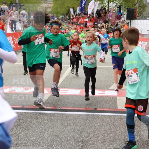 25.04.2026 - Das Zehntel Strokosch-Dieckow http://msf.ph/oto/9580059 25.04.2026 10:53:19 Ziel 5081, 5751, 5777, 5874, 6015, 6027, 6144, 6428, 6493, 6512, 6826, 7101, 7172, 7180, 7184, 7731, 7806, 7907, 8022, 5081, 5751, 5777, 5874, 6015, 6027, 6144, 6428, 6493, 6512, 6826, 7101, 7172, 7180, 7184, 7731, 7806, 7907, 8022 meine-sportfotos.de