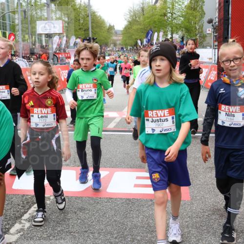 25.04.2026 - Das Zehntel Strokosch-Dieckow http://msf.ph/oto/9580170 25.04.2026 10:53:24 Ziel 5092, 5100, 5450, 5514, 5740, 5777, 5874, 6027, 6054, 6493, 6512, 6651, 7101, 7172, 7184, 7320, 7757, 7806, 7907, 7930, 8022, 8024, 8036, 5092, 5100, 5450, 5514, 5740, 5777, 5874, 6027, 6054, 6493, 6512, 6651, 7101, 7172, 7184, 7320, 7757, 7806, 7907, 7930, 8022, 8024, 8036 meine-sportfotos.de