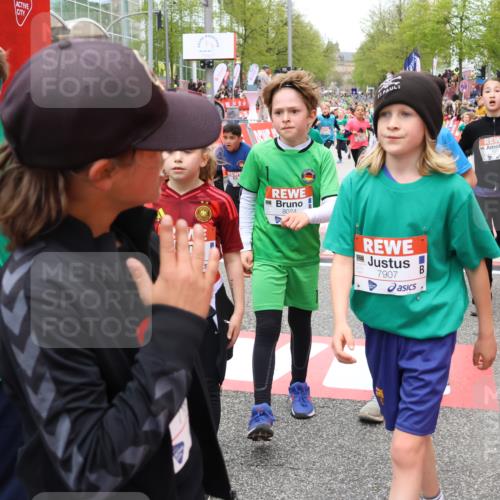 25.04.2026 - Das Zehntel Strokosch-Dieckow http://msf.ph/oto/9580178 25.04.2026 10:53:24 Ziel 5092, 5100, 5450, 5514, 5740, 5777, 5874, 6027, 6054, 6493, 6512, 6651, 7101, 7172, 7184, 7320, 7757, 7806, 7907, 7930, 8022, 8024, 8036, 5092, 5100, 5450, 5514, 5740, 5777, 5874, 6027, 6054, 6493, 6512, 6651, 7101, 7172, 7184, 7320, 7757, 7806, 7907, 7930, 8022, 8024, 8036 meine-sportfotos.de